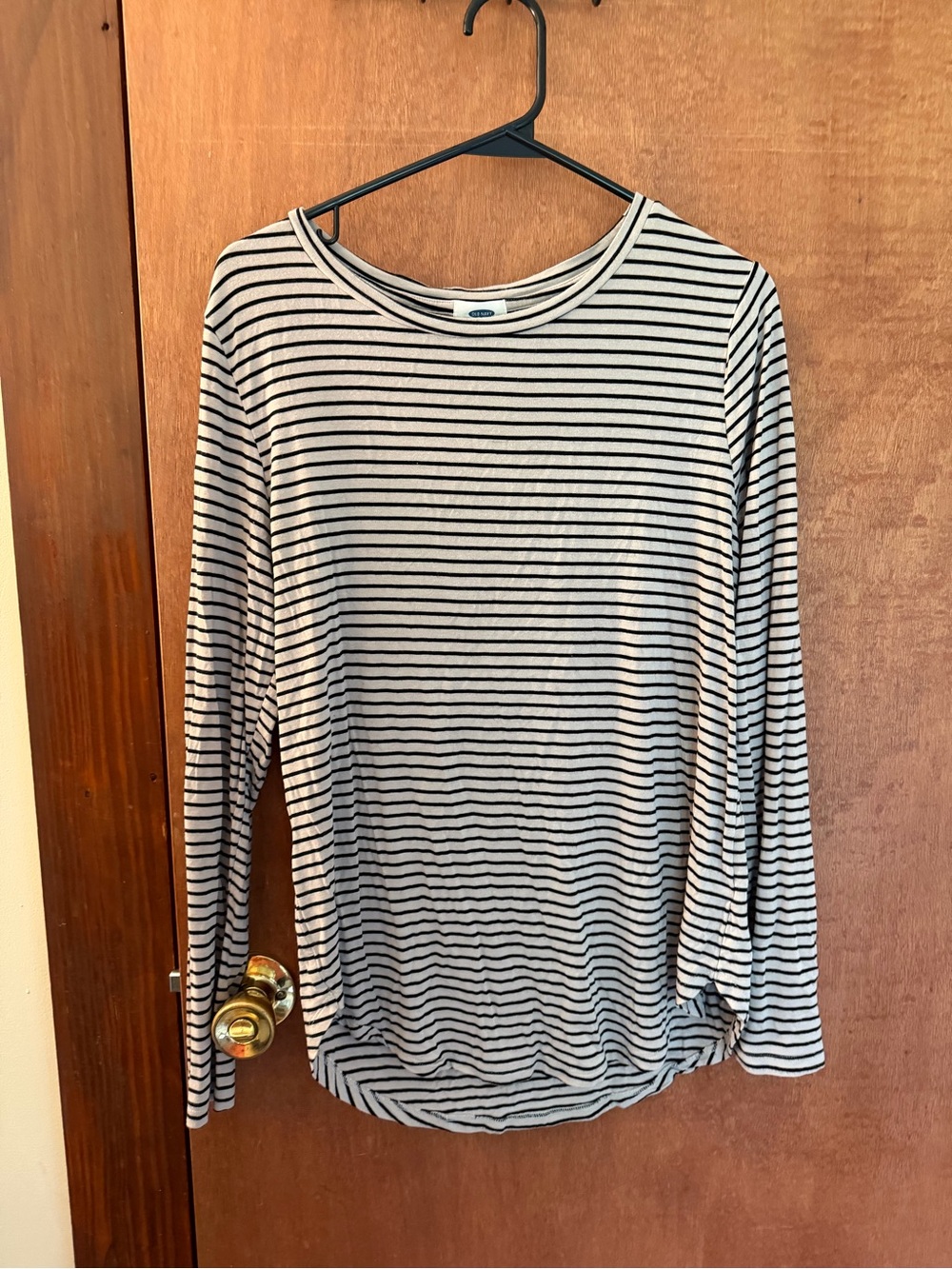 Old Navy Black and White Striped Long-Sleeve Tee